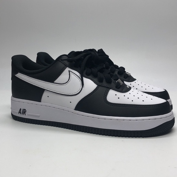 Men’s Nike Air Force 1 Low '07 White Swoosh Panda DV0788-001 NWOB - Picture 2 of 5